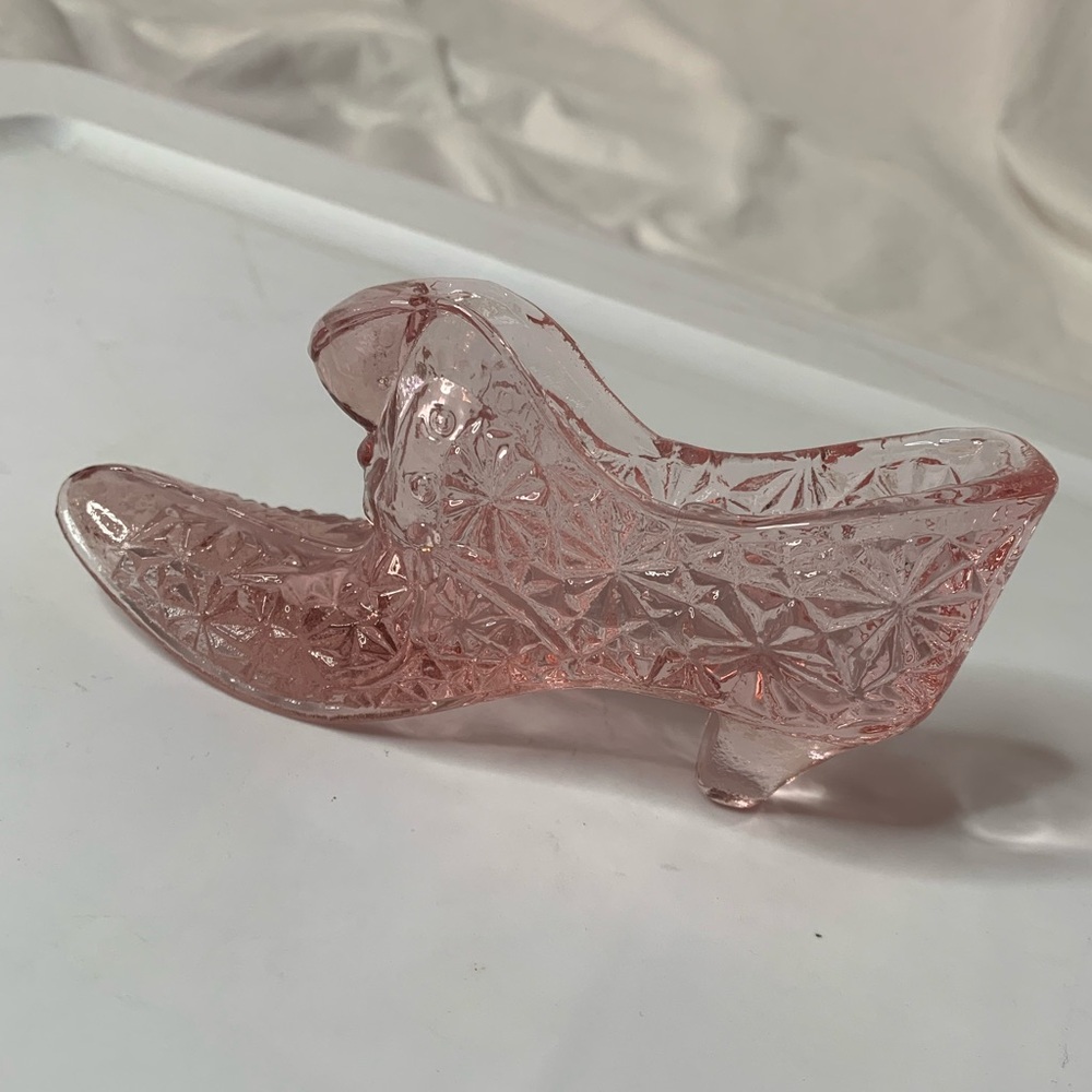 vintage miniature clear glass shoe collectible